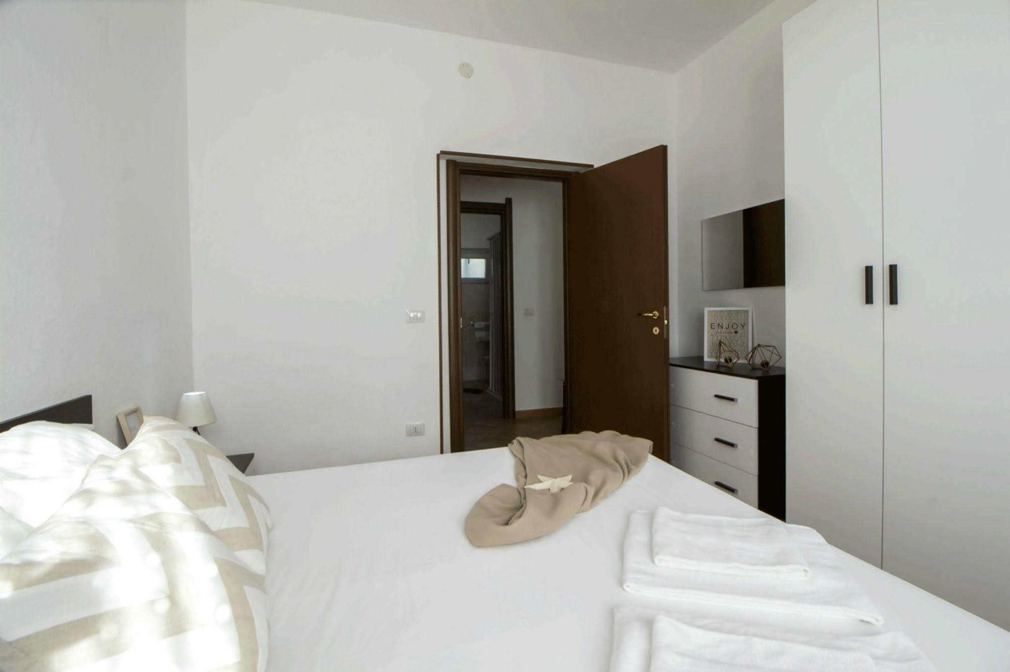Casa Vacanze Cau - Viale Europa Alghero Dış mekan fotoğraf